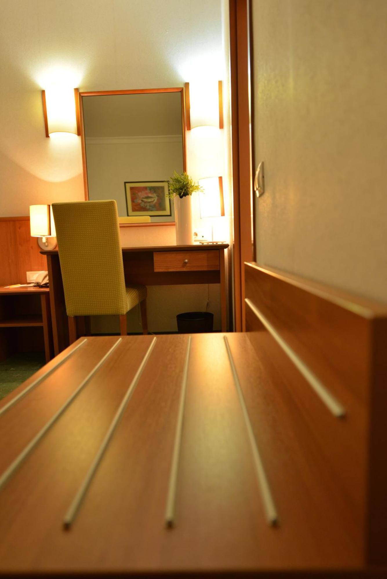 Hotel Karpos Escópia Quarto foto