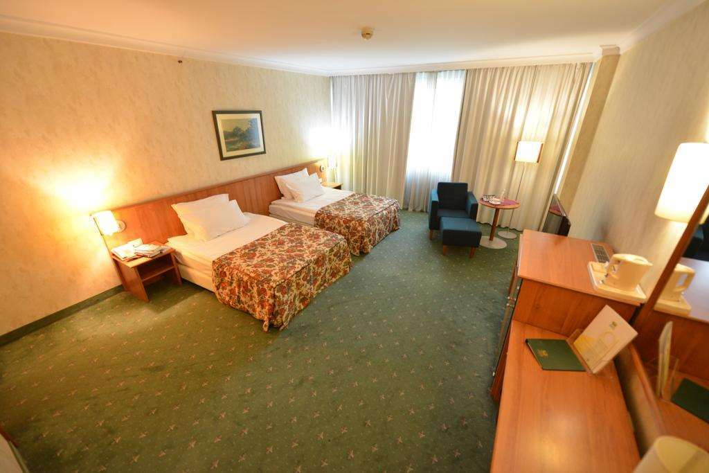 Hotel Karpos Escópia Quarto foto